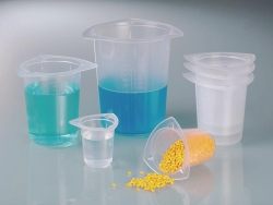 Universal Beaker, PP, with spout